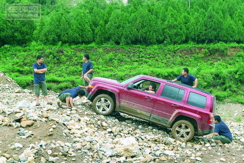 家族精神的继任者 测试Jeep自由客2.4