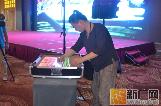 红河天鸿汽贸在深圳前海股权交易中心成功挂牌 红河天鸿汽贸在深圳前海股权交易中心成功挂牌