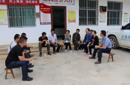 云南屏边:抓党建促脱贫攻坚大调研 云南屏边:抓党建促脱贫攻坚大调研