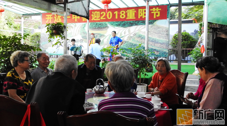 开远一中、开远实验中学喜迎2018年重阳节