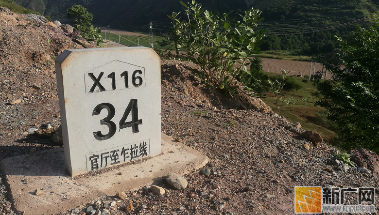 建水这条县道太可惜了 修通不满一年就变得破破烂烂 建水这条县道太可惜了 修通不满一年就变得破破烂烂