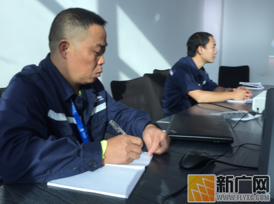建水交警开展“畅行平安路·文明伴我行”交通安全宣传进企业活动