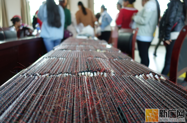 绿春平河镇举办电子产品加工比赛 妇女巧手“编织”脱贫路