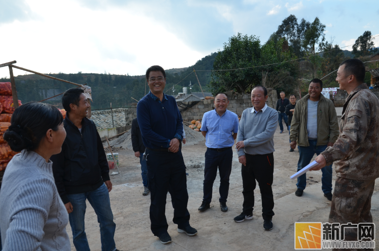 泸西县委书记王家林到午街铺镇走访调研脱贫问题清零工作 泸西县委书记王家林到午街铺镇走访调研脱贫问题清零工作