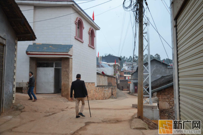 泸西县午街铺镇：“小红旗”推动人居环境“大提升”