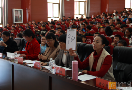 泸西县中枢镇初级中学举行第十届 “好习惯 为梦起航”演讲比赛
