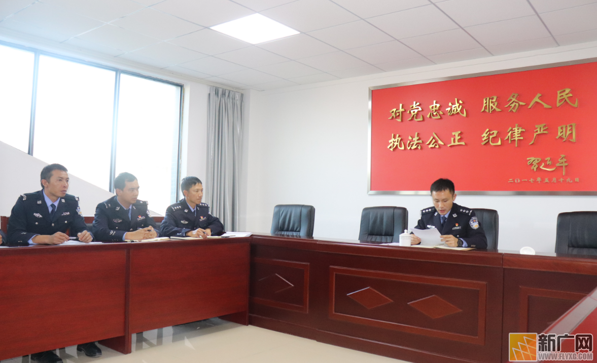 泸西县交警大队努力强化队伍训练 提升队伍综合素质