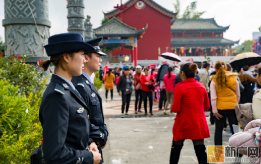 盘王广场庆圣典 河口公安保平安