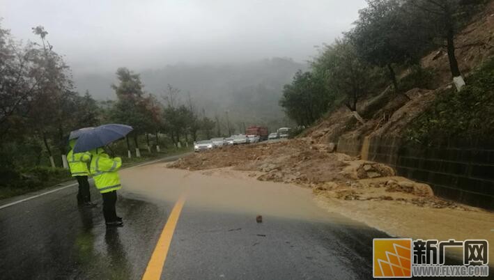最大降雨袭击金平 蛮金二级公路道路中断
