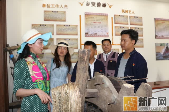 沪滇精诚合作让屏边苗族文化更加自信走出去