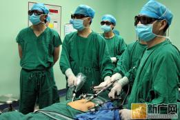 劳动节李文亮奔赴专家工作站，3D腹腔镜技术亮相红河州肿瘤医院