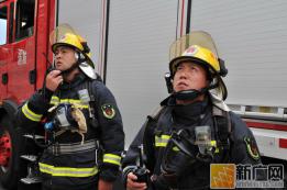 红河州三医院与个旧市消防大队联合开展高层建筑防火演练