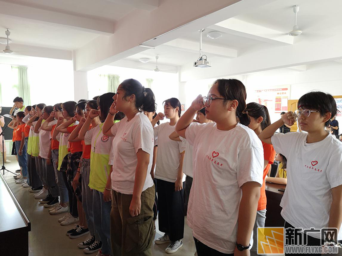 开远市妇联联合相关部门在凤凰社区儿童之家举办第九期夏令营活动