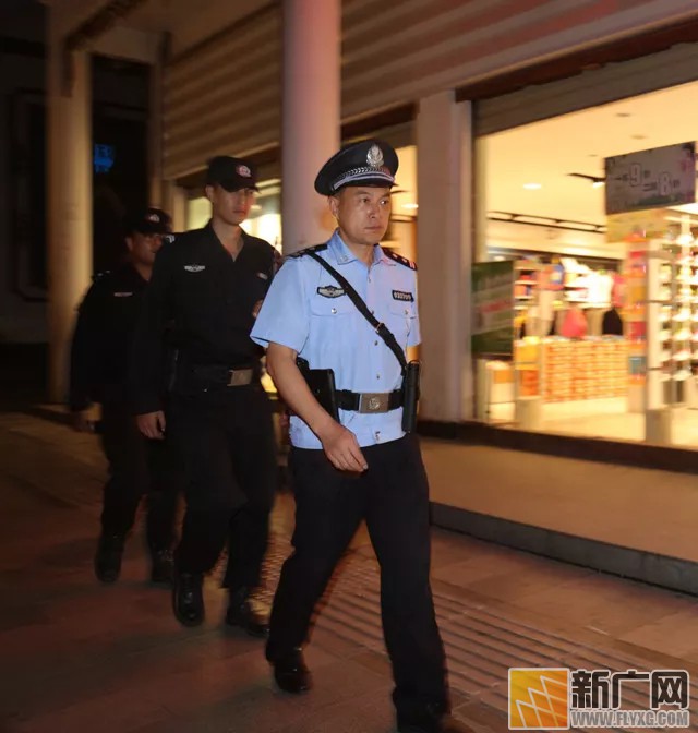 时光缱绻 带不走蒙自老陈35年的巡警初心 时光缱绻 带不走蒙自老陈35年的巡警初心