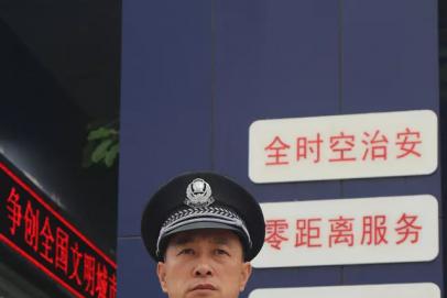 时光缱绻 带不走蒙自老陈35年的巡警初心