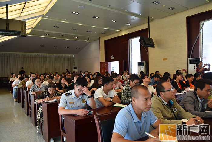 建水县召开志愿者注册登记工作培训会 建水县召开志愿者注册登记工作培训会