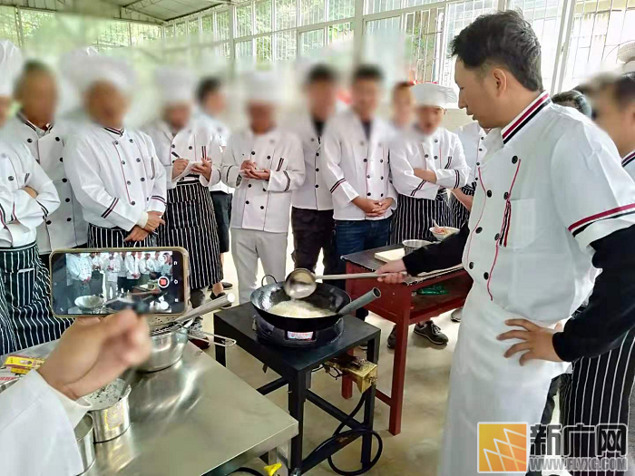 建水县“3+2+3”模式严管真教助推“两类人员”管控