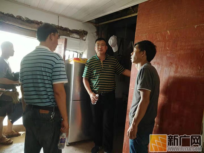 红河县迤萨镇召开全镇危房（庭院改造）和“两个明白人”培训现场会