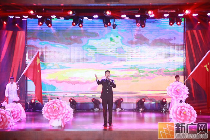 红河移民管理警察队伍举办庆祝新中国成立70周年暨“不忘初心 牢记使命”主题文艺晚会