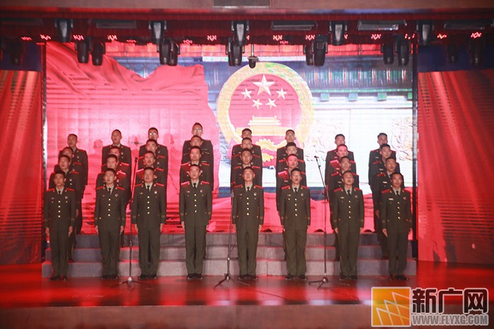 红河移民管理警察队伍举办庆祝新中国成立70周年暨“不忘初心 牢记使命”主题文艺晚会 红河移民管理警察队伍举办庆祝新中国成立70周年暨“不忘初心 牢记使命”主题文艺晚会