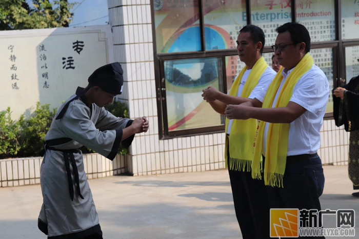 红河县二中举行首届孔子文化节活动
