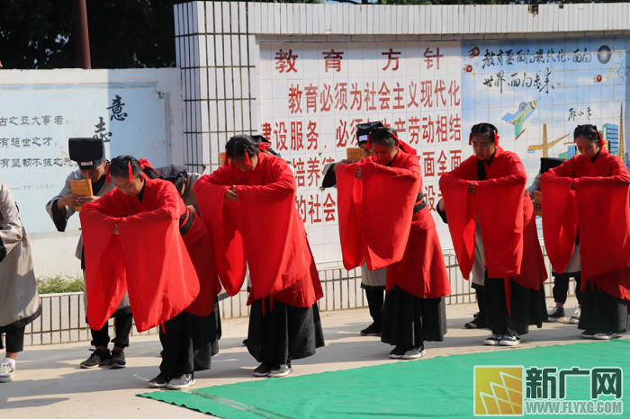 红河县二中举行首届孔子文化节活动