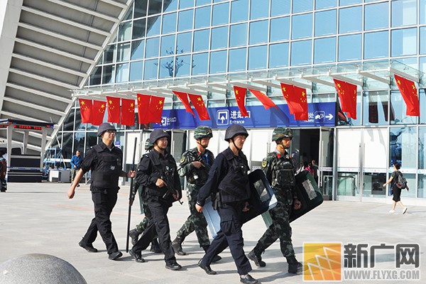 国庆我在岗 开远铁警守护平安 国庆我在岗 开远铁警守护平安