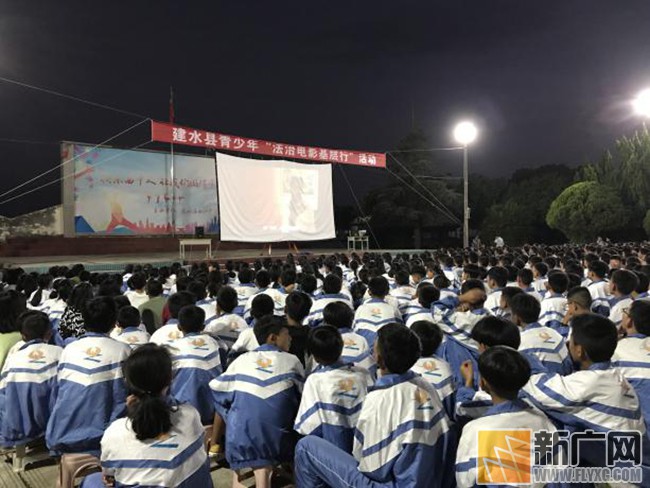 建水县六举措做好九月开学季法治宣传
