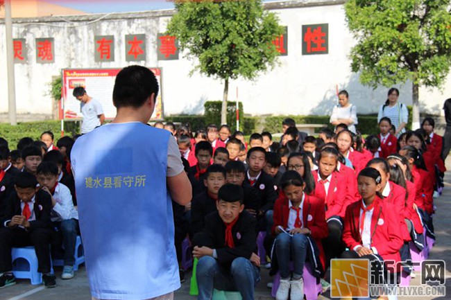 建水县六举措做好九月开学季法治宣传
