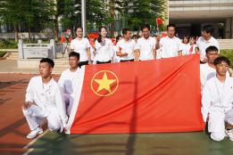 共青团红河州委组织开展“我与祖国共奋进——国旗下的演讲”主题团日活动