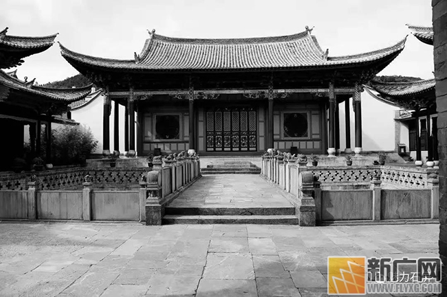 来石屏欣赏古建筑之美