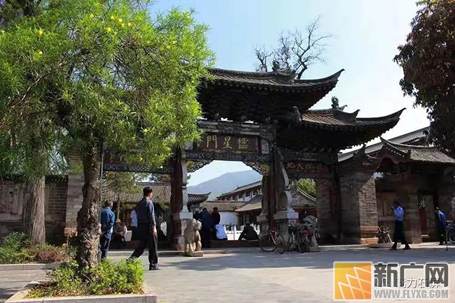 来石屏欣赏古建筑之美