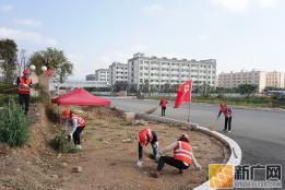 “庆元旦迎春节 环境卫生大清扫” ：弥勒公路分局志愿活动进行时