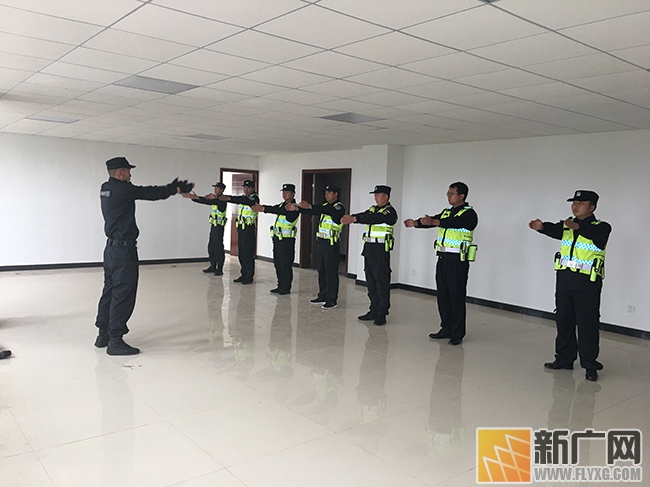 泸西交警开展规范执法培训