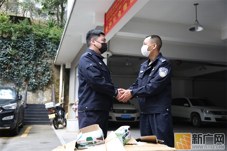 云南金平：森警心系战友 捐赠万支口罩共赴时艰