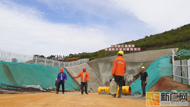 建水：强化服务保障   助滇中引水工程跑出“加速度”