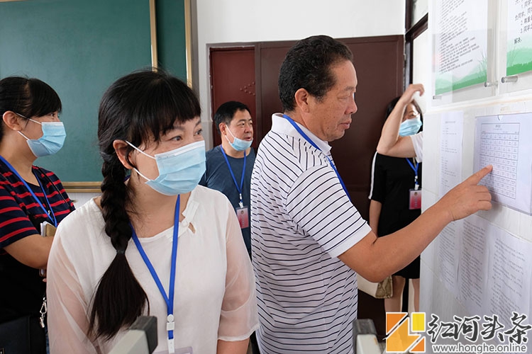 石屏县政协对创办县第四中学专门教育办学成效进行视察