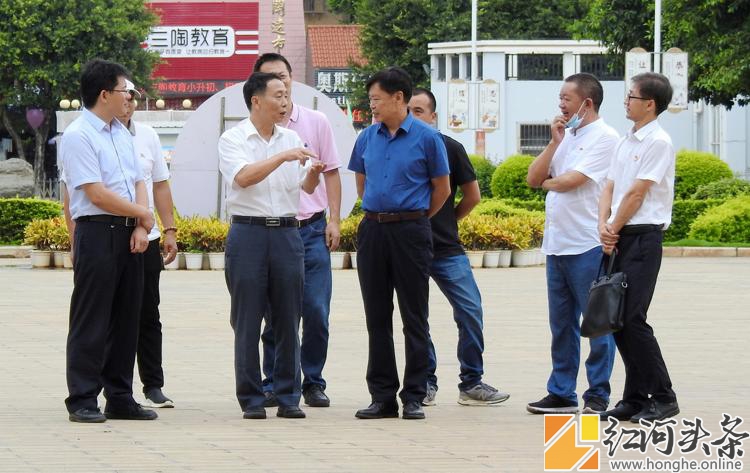 【奋斗的我·最美的国】新时代先进人物朱有勇院士走进开远校园为高三学子作事迹报告