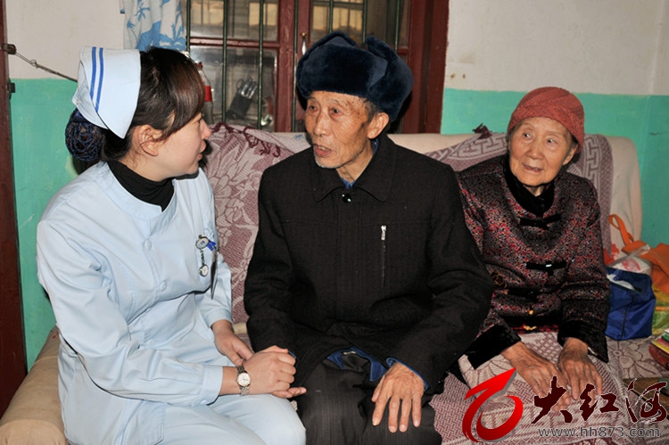 不是花中偏爱菊 此花开尽更无花：记云南省优秀医疗卫生人员梁正菊