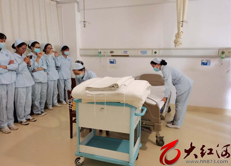 红河州第三人民医院开展新工岗前培训