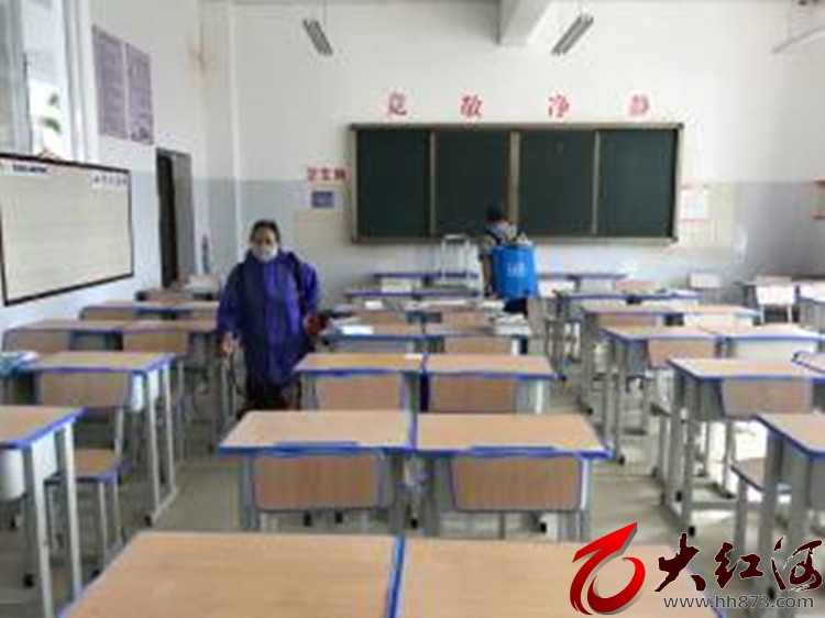 蒙自市芷村镇开展公共场所清洁消毒全覆盖行动