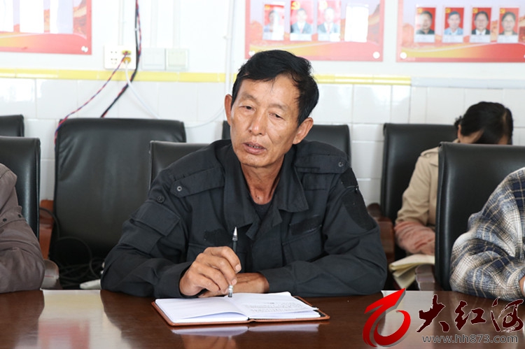 石屏：龙武镇对龙车村爱国卫生工作进行约谈