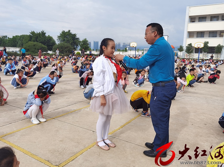 弥勒市弥阳镇弥东小学组织防震减灾安全演练活动