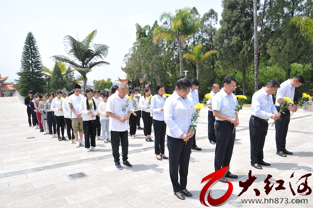 红河州第三人民医院开展主题党日活动：重温红色记忆传承革命精神