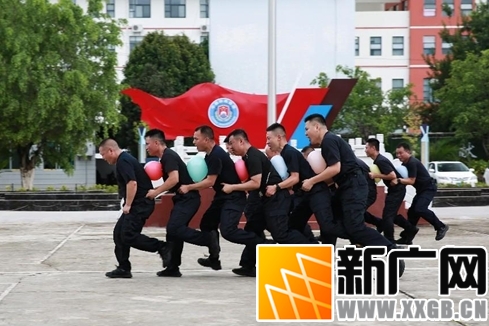 云南边检总站2024年警司晋升警督警衔第四期德宏培训班组织开展趣味体能活动