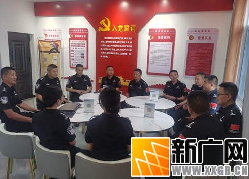 云南边检总站2024年警司晋升警督警衔第四期德宏培训班一班组织开展主题读书分享会活动