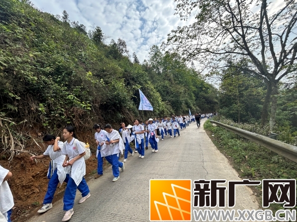 花开时节研万物 少年行处皆课堂——元阳县马街中学开展2025年户外游学活动