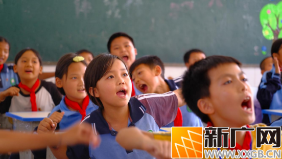 “守望云心”：艺术疗愈与心理教育点亮边境学子心灯