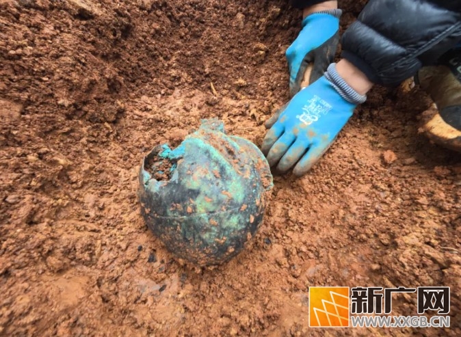 红河州发现两千多年前的青铜工匠墓地