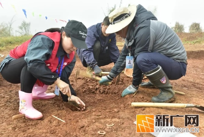 红河州发现两千多年前的青铜工匠墓地